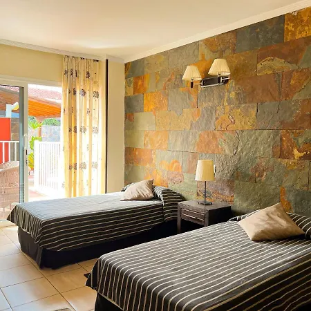 Hotel La Aldea 3*