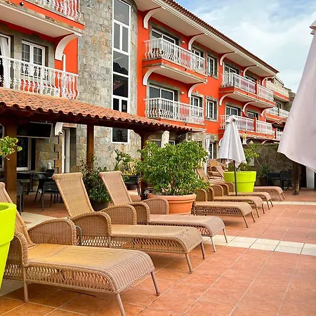 Hotel La Aldea 3*