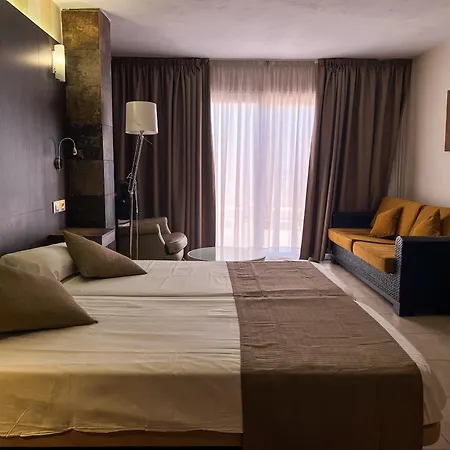 La Aldea Отель 3*