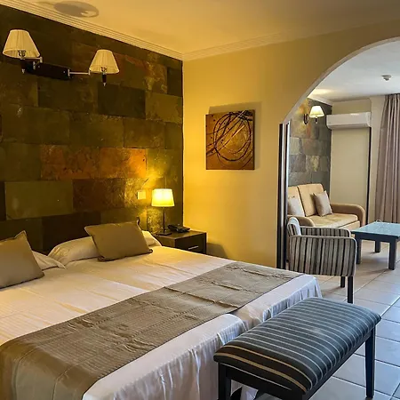 Hotel La Aldea